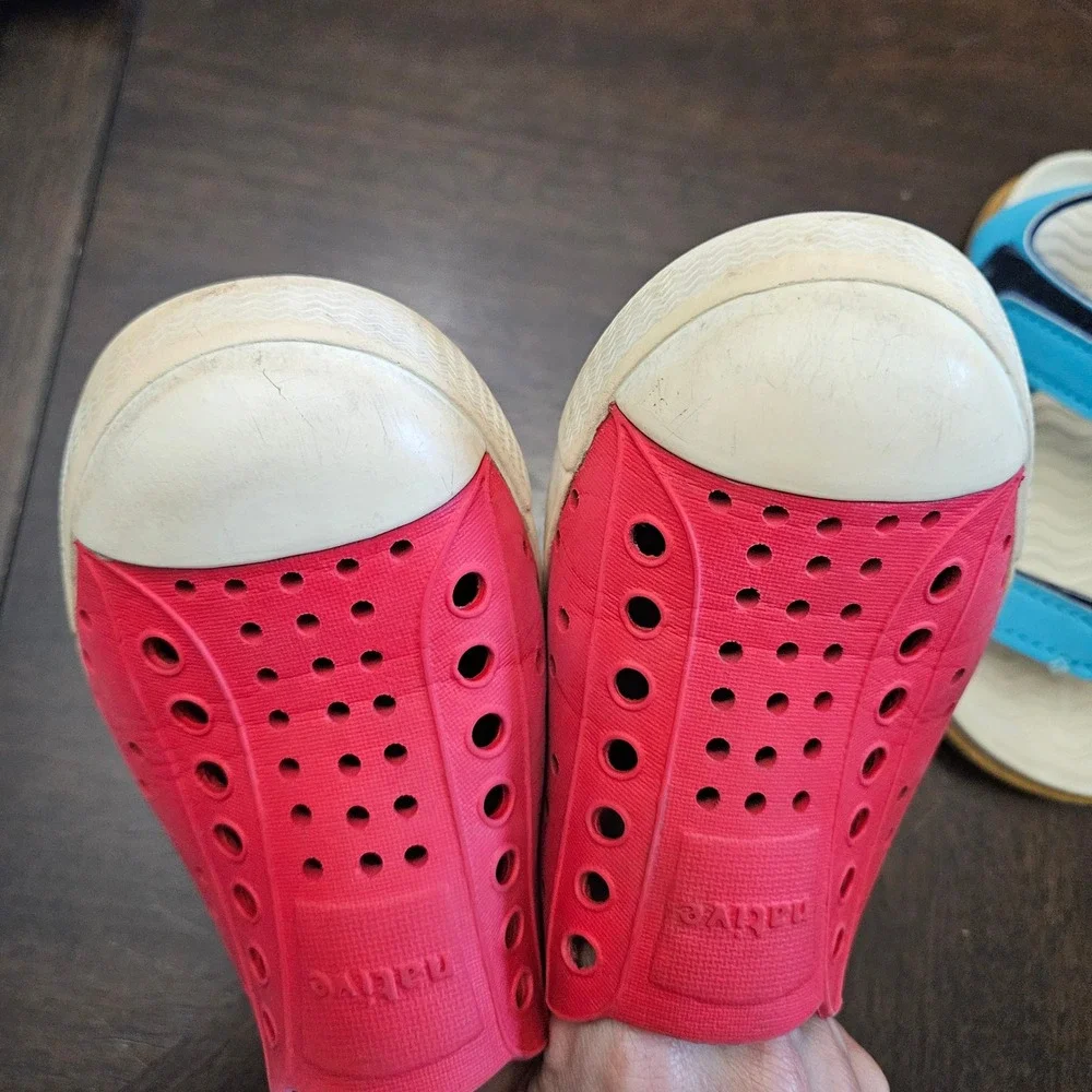 Native Jefferson Charley Shoes Kids C11 Red Blue EVA Water Sandals Lot of 2